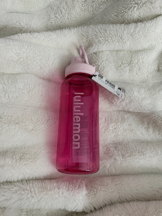 lululemon athletica Other - Lululemon ‘Back to Life’ Clear Water Bottle